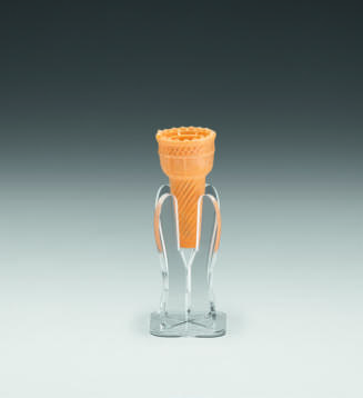 ZCP 804 — AkRİLİK DONDURMA SERVİS STANDI 6 x 6 x H: 11 cm