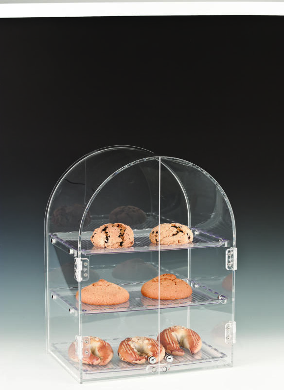 ZCP 366 — POLYCARBONAT TEPSİLİ TEŞHİR STANDI 34,5 X 24 x H: 45,5 cm
