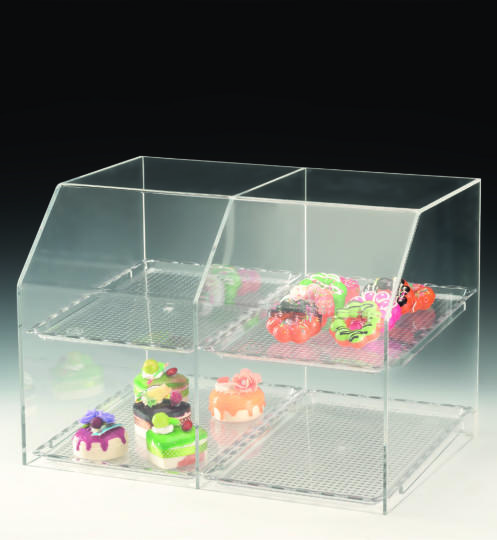 ZCP 742 — POLYCARBONAT TEPSİLİ TEŞHİR STANDI 47 x 33 x H: 33 cm