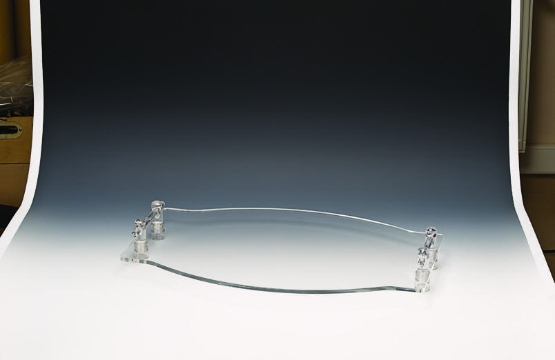 ZCP 586 — AKRİLİK TEŞHİR STANDI / BOMBELİ 60 x 40 cm