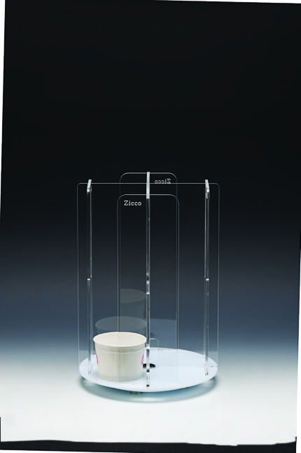 ZCP 569 — AkRİLİK DÖNER KARTON DONDURMA STANDI 24 X 24 x H: 35 cm