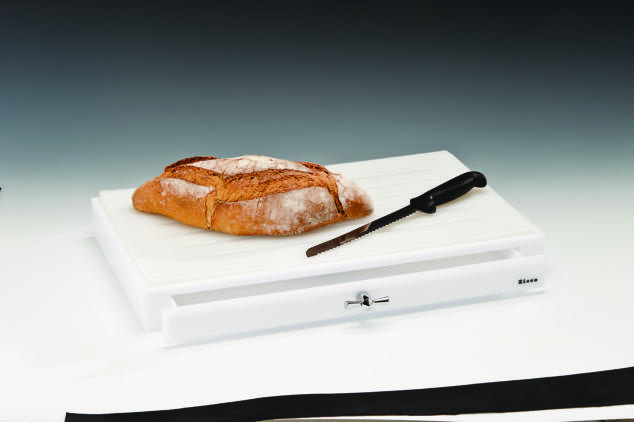 ZCP 119 (2) — AkRİLİK EKMEK KESME TAHTASI - 32 x 52 x H: 7 cm