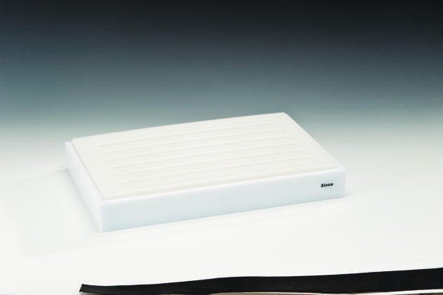 ZCP 315 (2) — AkRİLİK EKMEK KESME TAHTASI - 30 x 45 x H: 5 cm