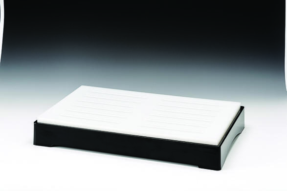 ZCP 654 - 3 — POLYCARBONAT ALTLI EKMEK KESME TAHTASI 36 x 57 cm