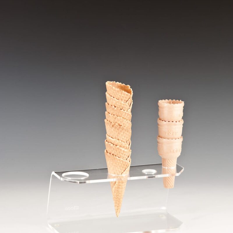 ZCP 258 — AKRİLİK DONDURMA SERVİS STANDI 23 x 12 x H: 10,5 cm