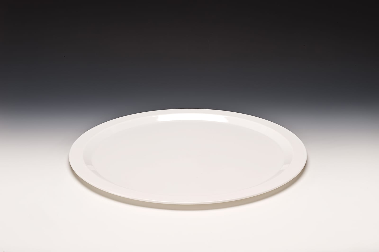 ZCP 601 — POLYCARBONAT TEŞHİR TEPSİ Ø 50 cm