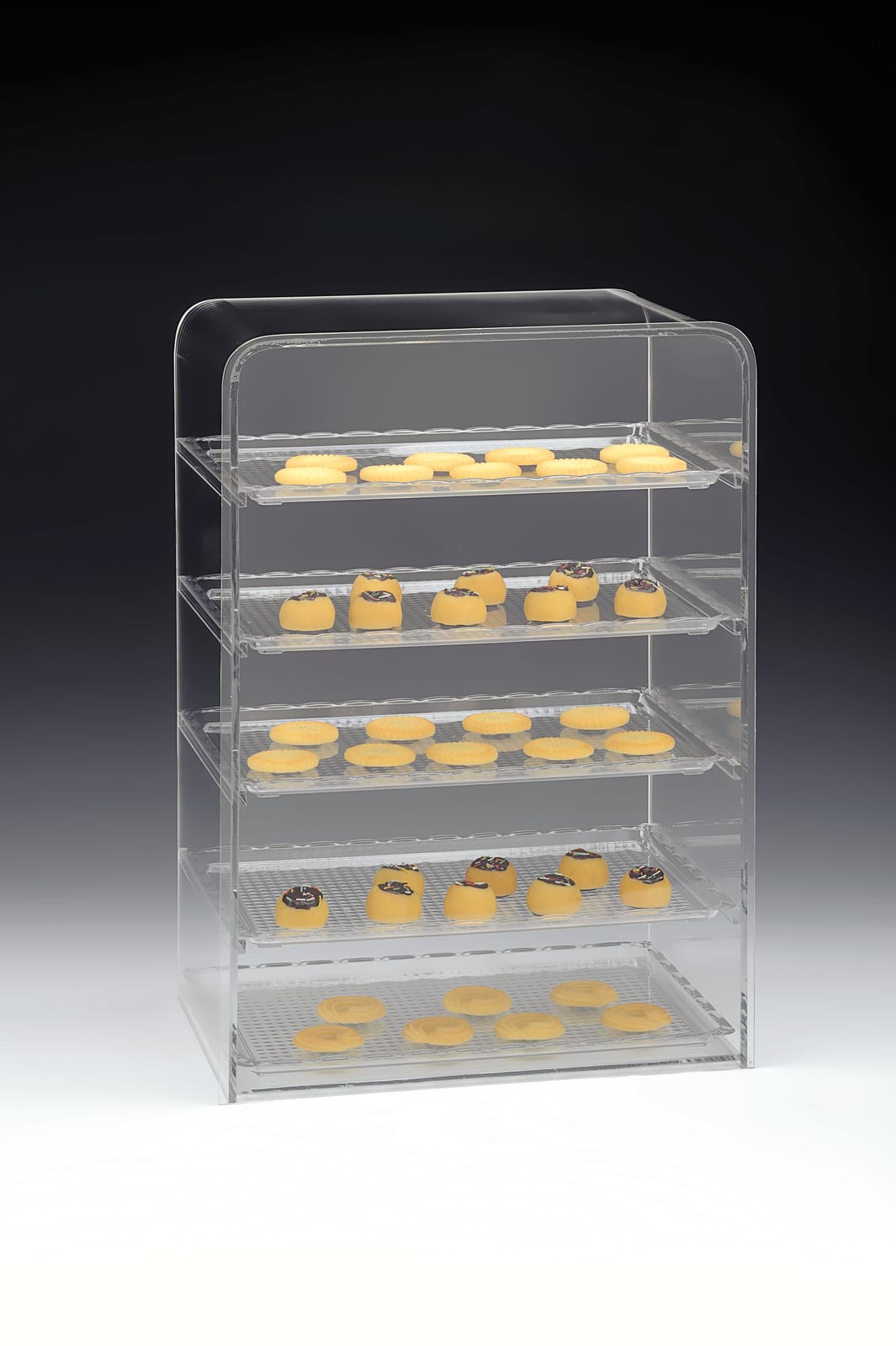 ZCP 677 — POLYCARBONAT TEPSİLİ TEŞHİR STANDI 33,5 x 24 x H: 49 cm