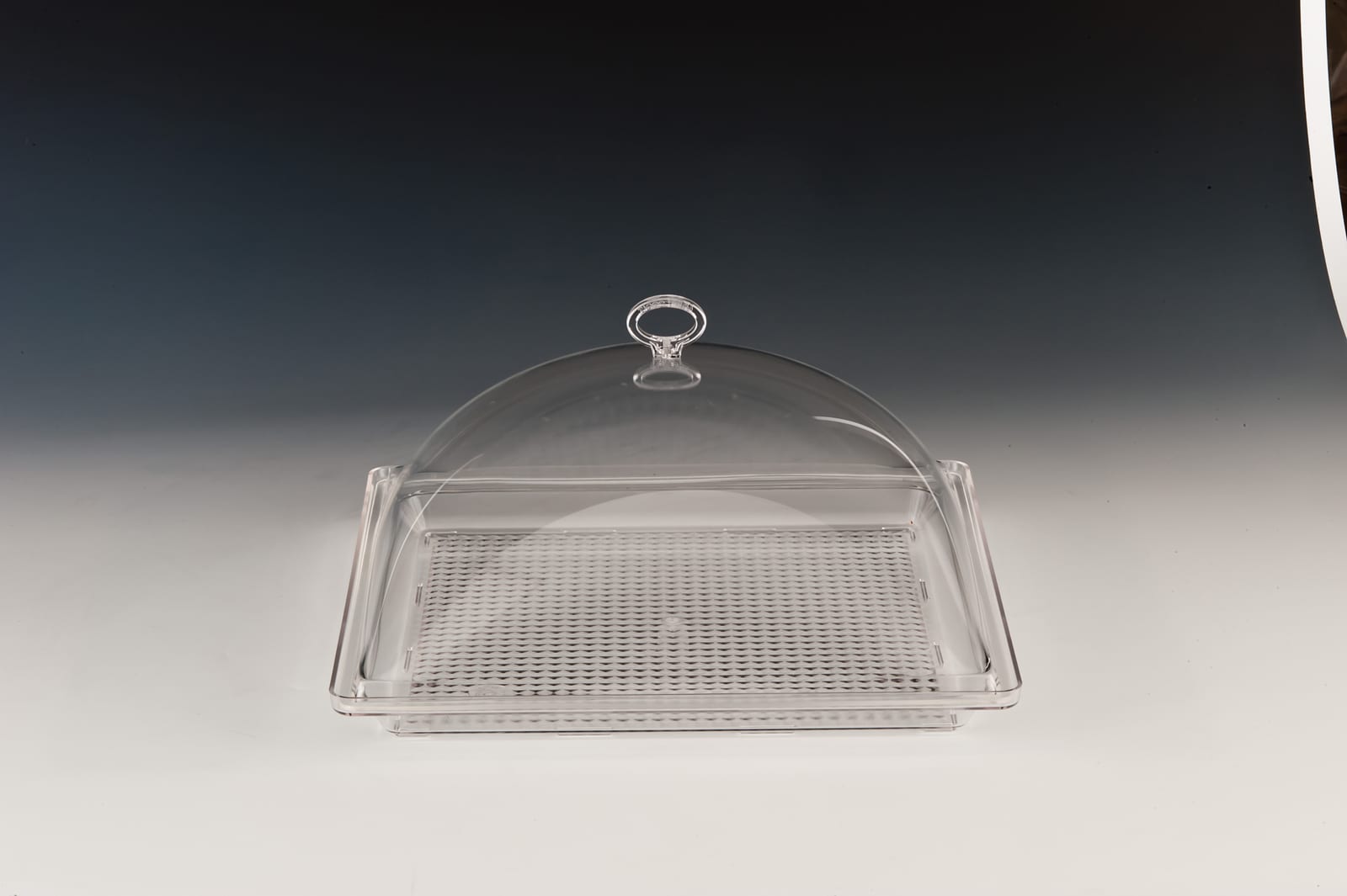 ZCP 711 — POLYCARBONAT TEPSİLİ, AKRİLİK KAPAKLI MUHAFAZA KABI GN 1/2 28 x 34 x H:17 cm