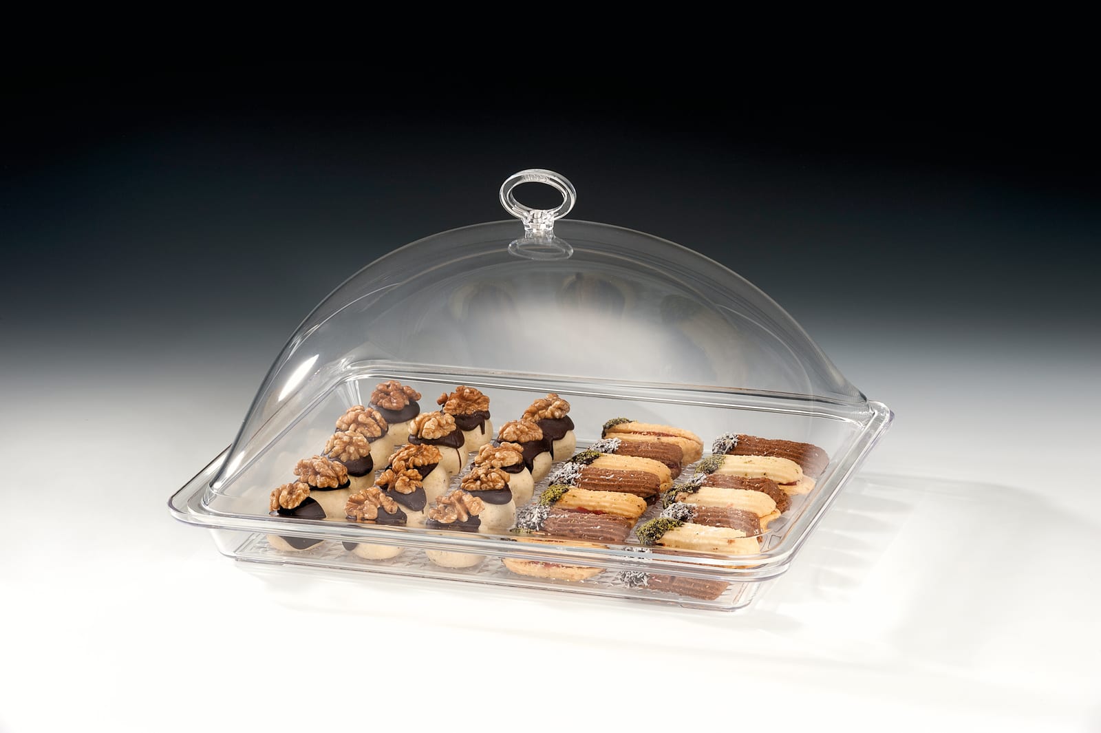 ZCP 711 — POLYCARBONAT TEPSİLİ, AKRİLİK KAPAKLI MUHAFAZA KABI GN 1/2 28 x 34 x H:17 cm
