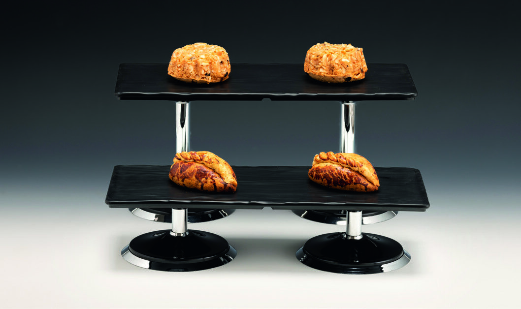 ZCP 825 — MELAMİN TEPSİLİ TEŞHİR STANDI 45 X 19 H: 21 cm