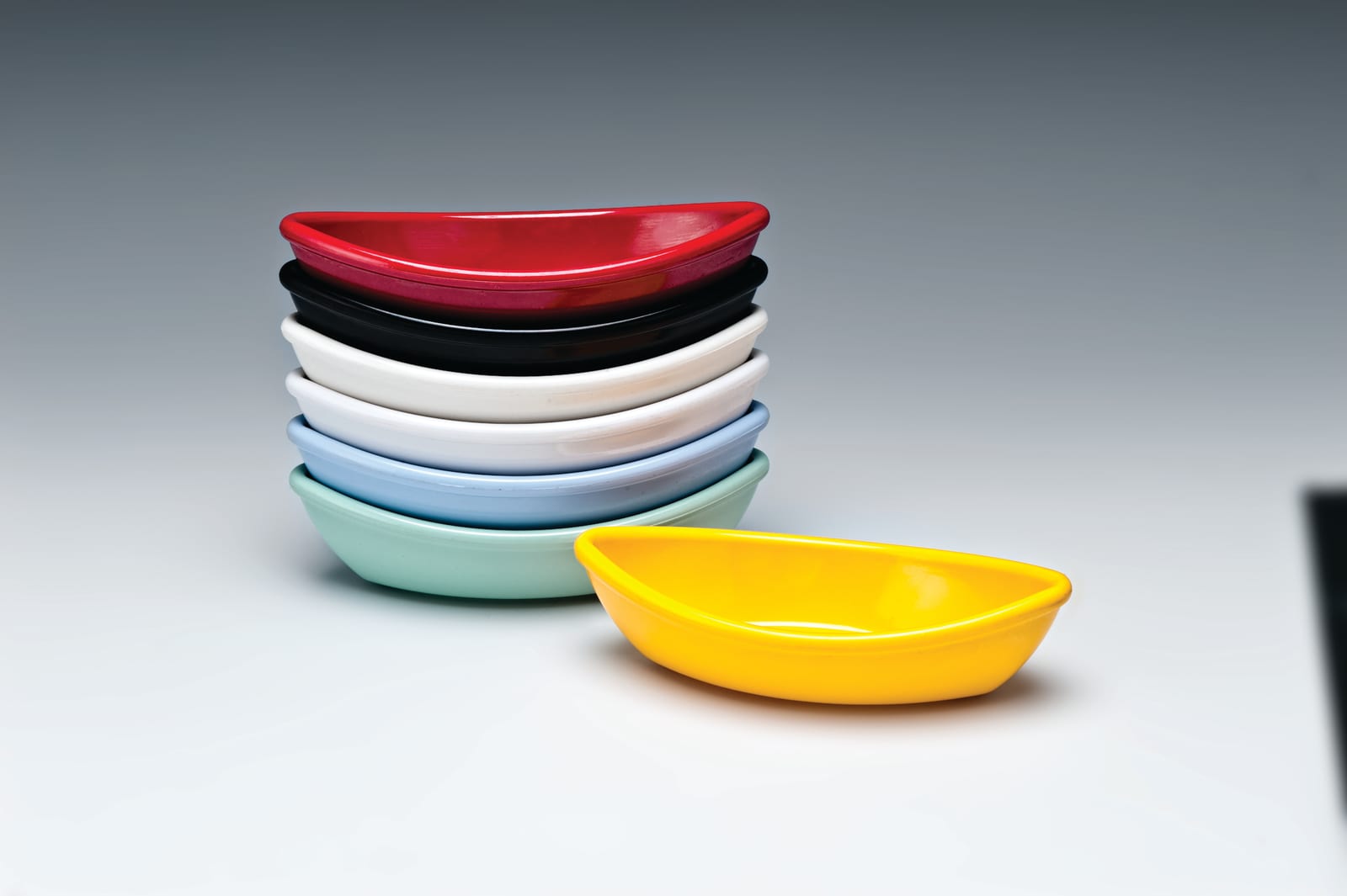 K 2024 — MİNİ TEŞHİR - 7 cm x 15 cm, H: 3,5 cm