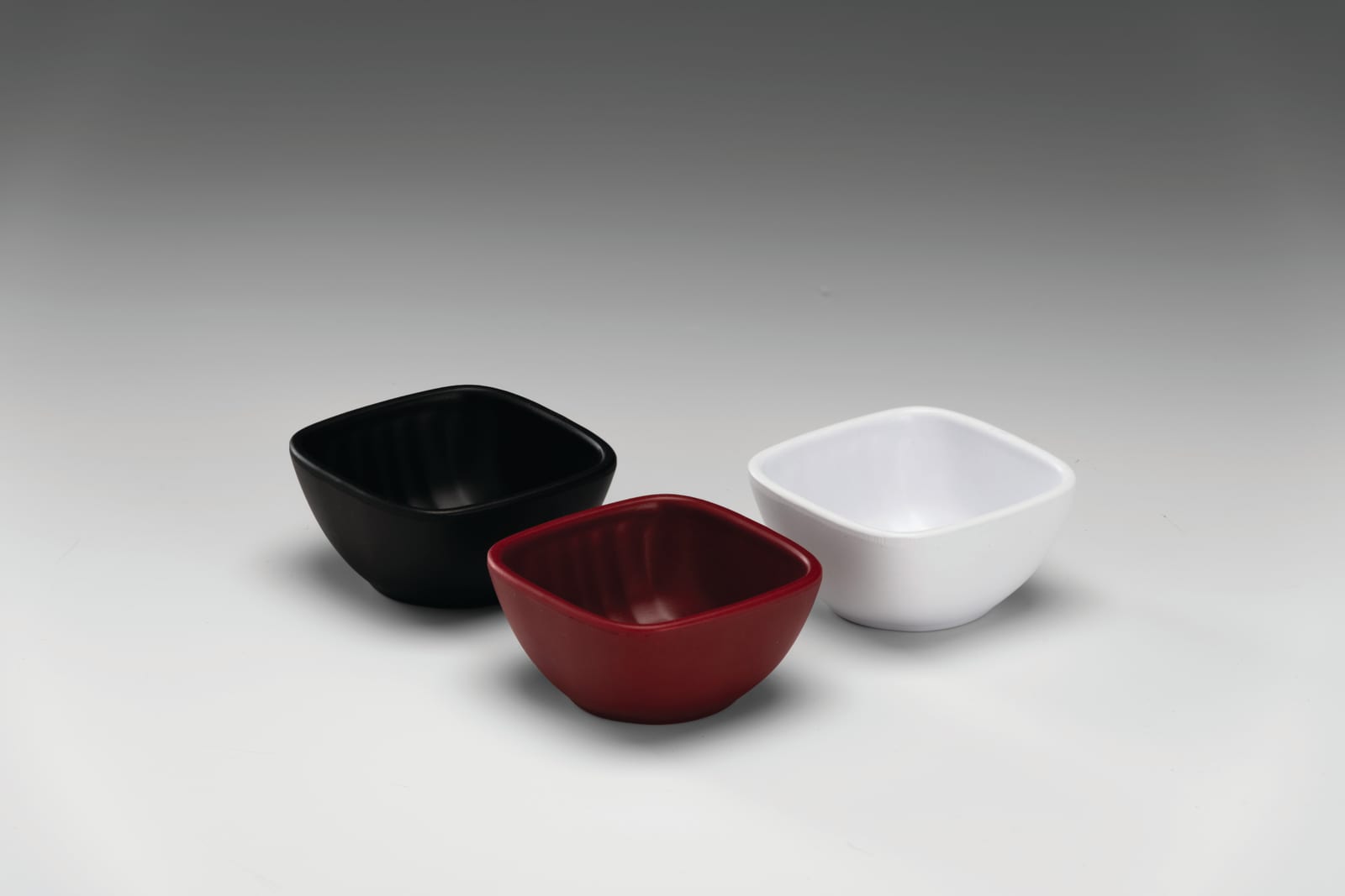 K 2037 — SUSHİ SOSLUK - 6,5 x 6,5 x H: 3,3 cm