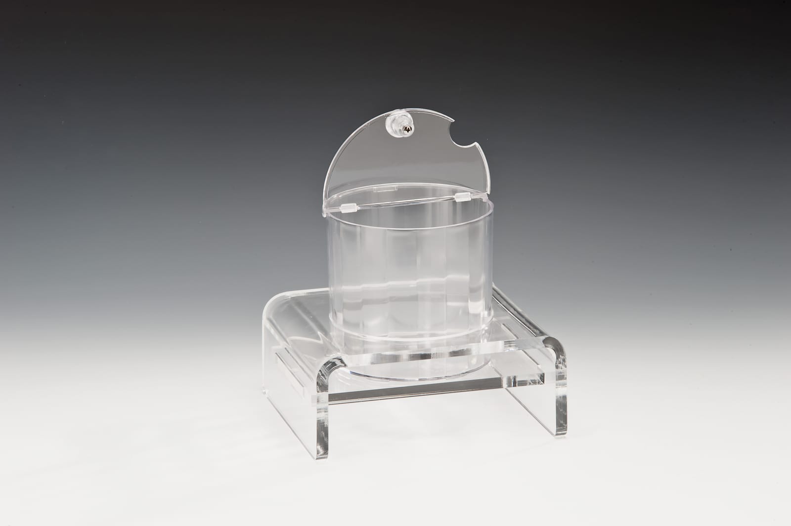 ZCP 202 — POLYCARBONAT SOSLUK REÇELLİK STANDI / 1,5 LİTRE 19,5 x 21 x H: 19 cm