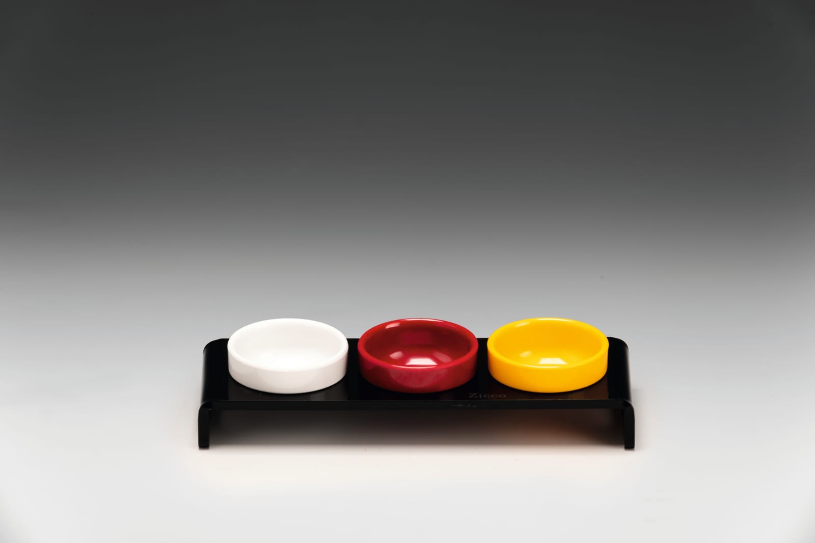 ZCP 792 — K 4000 MODEL SOSLUK SERVİS STANDI - 7 cm x 19,5 cm H: 4 cm