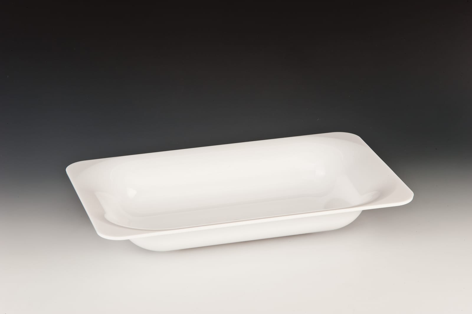 ZCP 298 — POLYCARBONAT TEŞHİR TABAK 40 x 26 x H: 6,5 cm