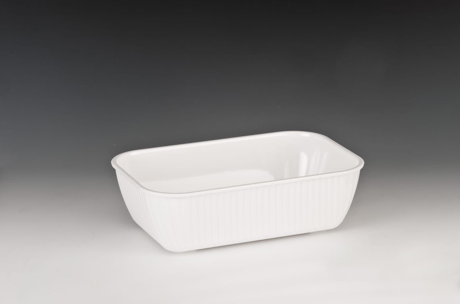 ZCP 400 — POLYCARBONAT TEŞHİR KASE 18 x 27 x H: 8 cm