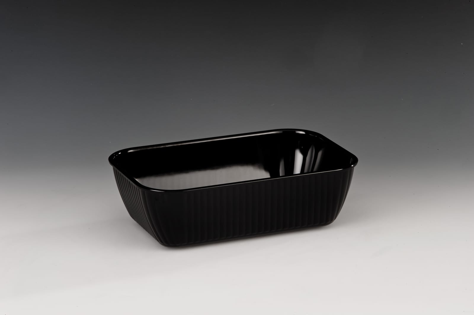 ZCP 400 — POLYCARBONAT TEŞHİR KASE 18 x 27 x H: 8 cm