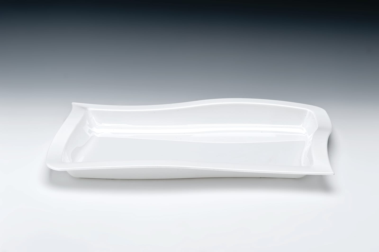 ZCP 516 — POLYCARBONAT TEŞHİR TABAK 45 x 30 cm