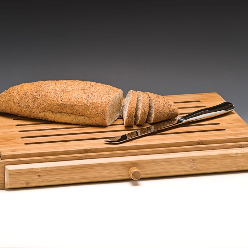 AL 07A — AHŞAP EKMEK KESME TAHTASI 32 x 52 H: 7 cm